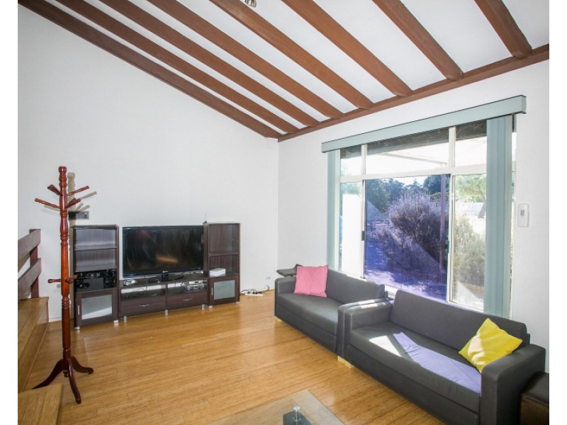 95 Hamilton Street, Cannington WA 6107