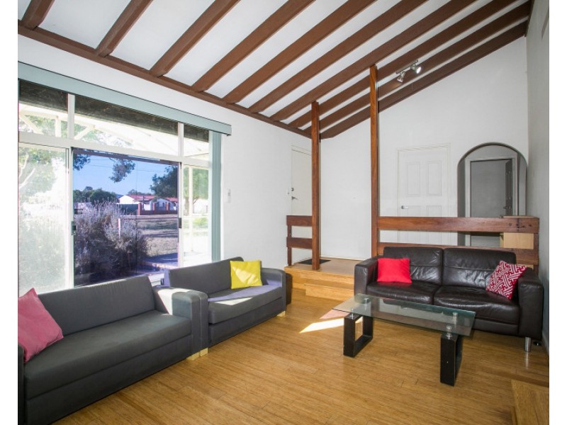 95 Hamilton Street, Cannington WA 6107