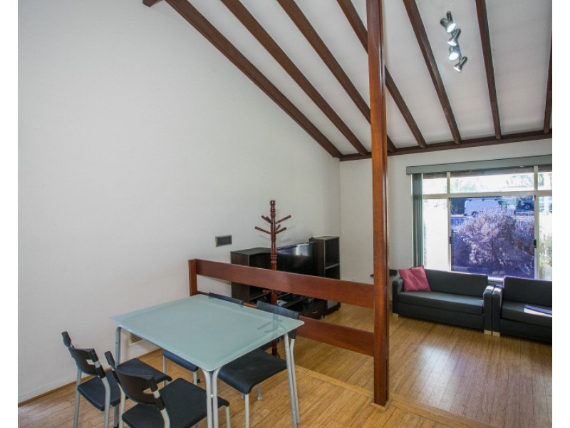 95 Hamilton Street, Cannington WA 6107