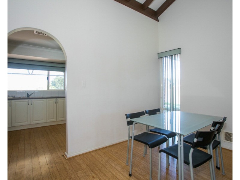 95 Hamilton Street, Cannington WA 6107