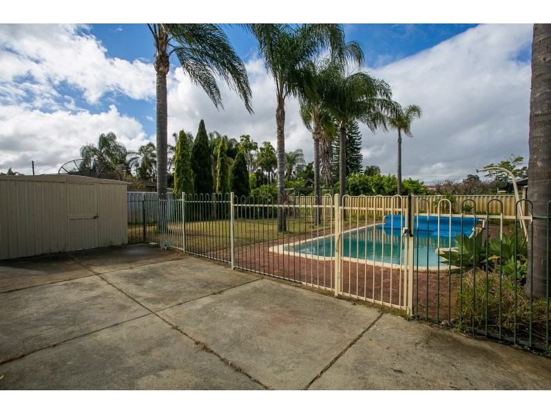 6 Danube Avenue, Beechboro WA 6063