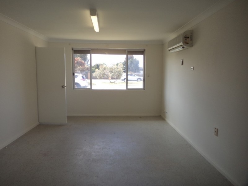 210 Marangaroo Drive, Girrawheen WA 6064