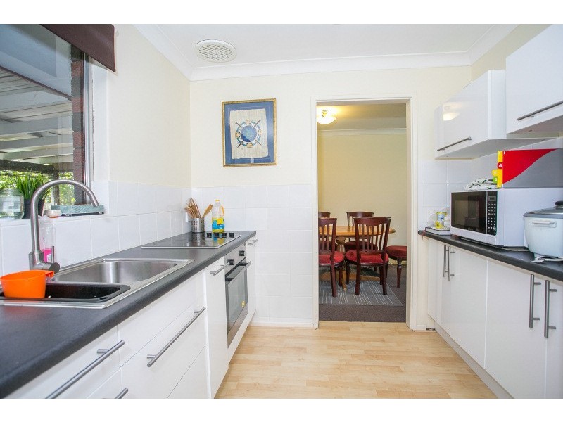 8 McLeish Place, Thornlie WA 6108