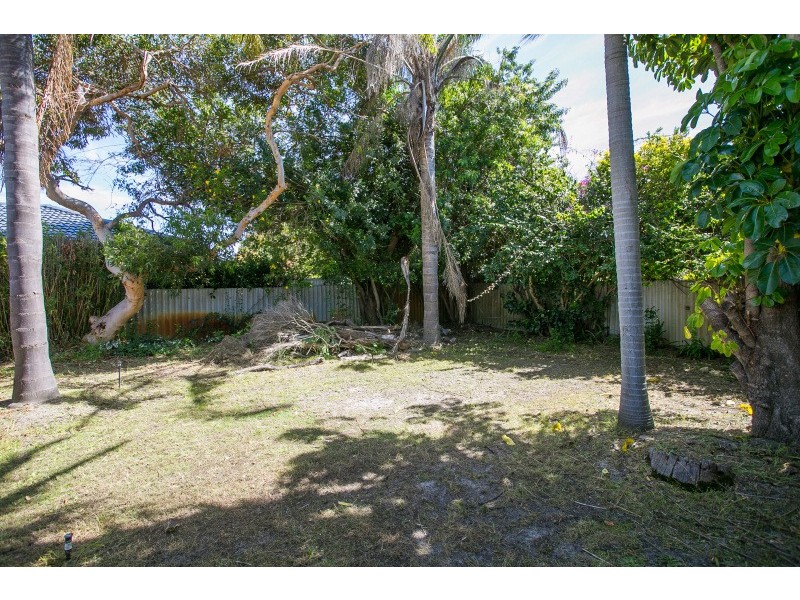 8 McLeish Place, Thornlie WA 6108