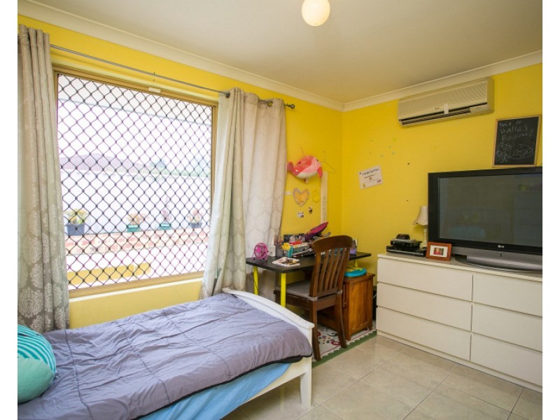 10 Pikes Close, Caversham WA 6055