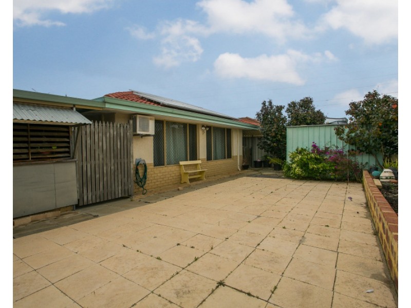 10 Pikes Close, Caversham WA 6055
