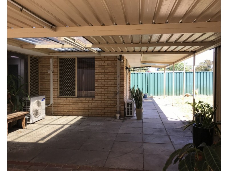 17 Maranon Crescent, Beechboro WA 6063