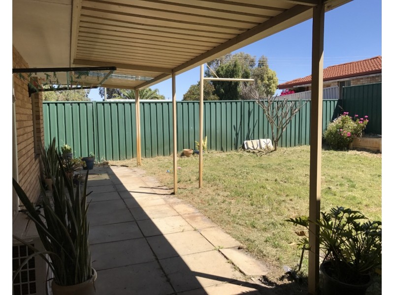 17 Maranon Crescent, Beechboro WA 6063