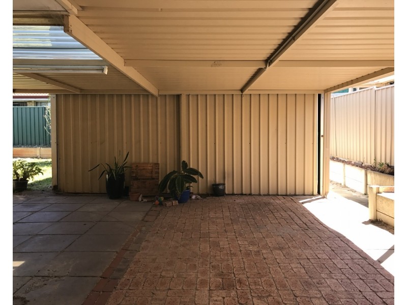 17 Maranon Crescent, Beechboro WA 6063