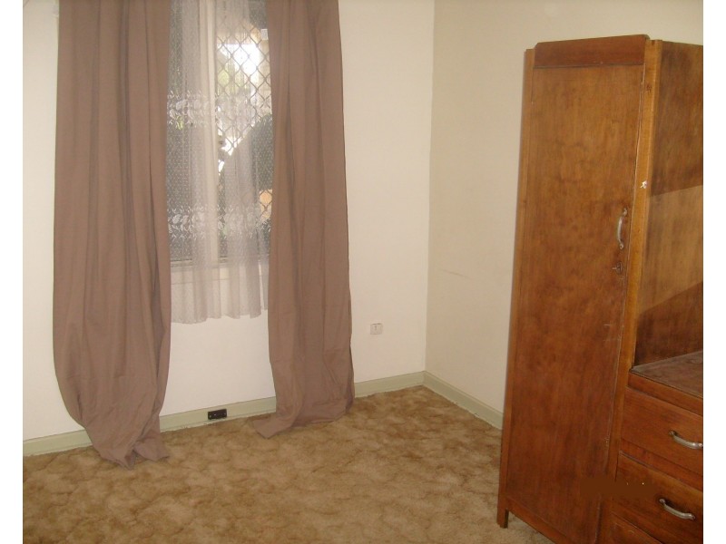 8 Southgate Road, Langford WA 6147