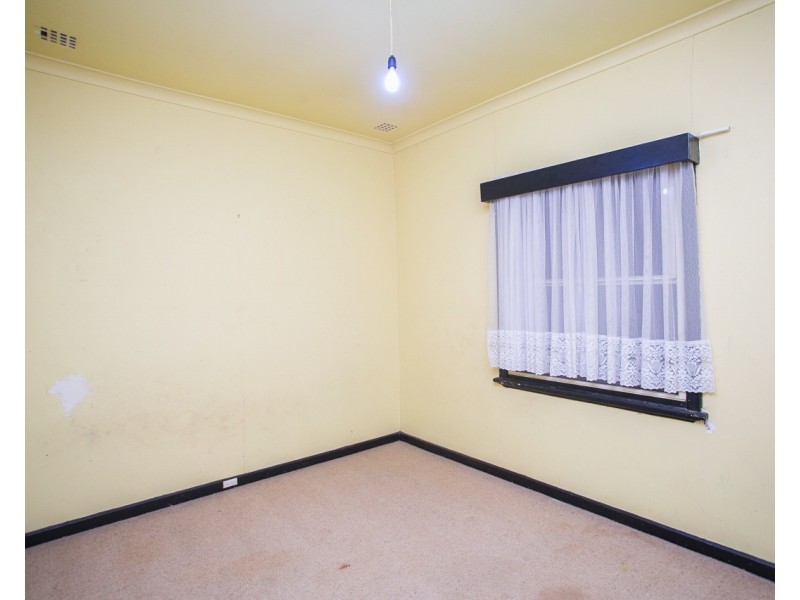 7 Ewart Street, Midvale WA 6056
