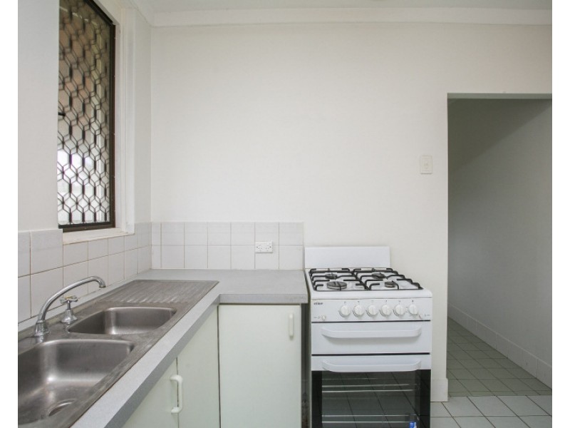 16 Scanlon Way, Lockridge WA 6054