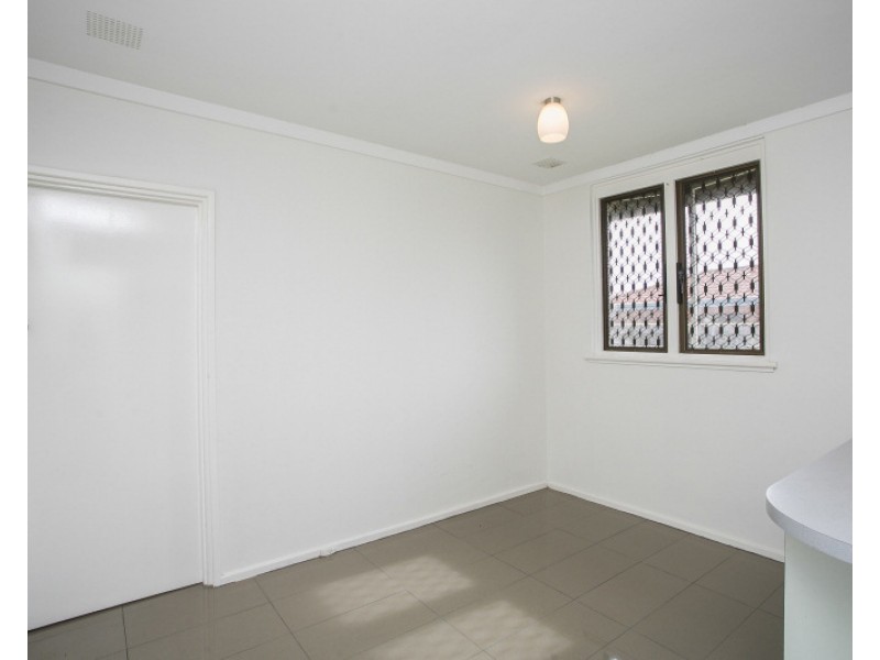 16 Scanlon Way, Lockridge WA 6054