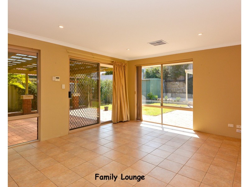 21 Daydream Way, Ridgewood WA 6030