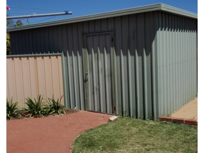 10 Monstera Court, Alexander Heights WA 6064