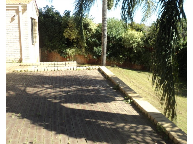 8 Sellars Way, Bull Creek WA 6149