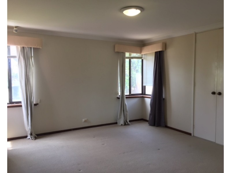 10 Cahill Court, Wilson WA 6107