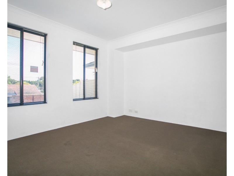 1E Grant Street, Embleton WA 6062