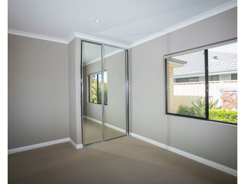 7/26 Charnley Bend, Success WA 6164