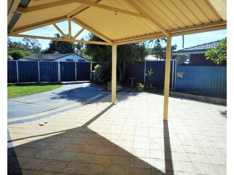 17A Faulkner Way, Eden Hill WA 6054