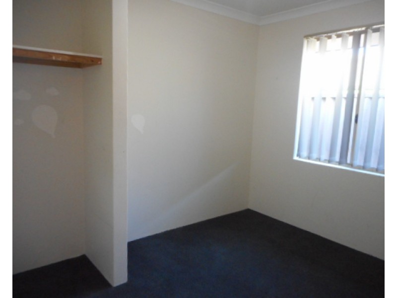 8 Brookside Gardens, Caversham WA 6055