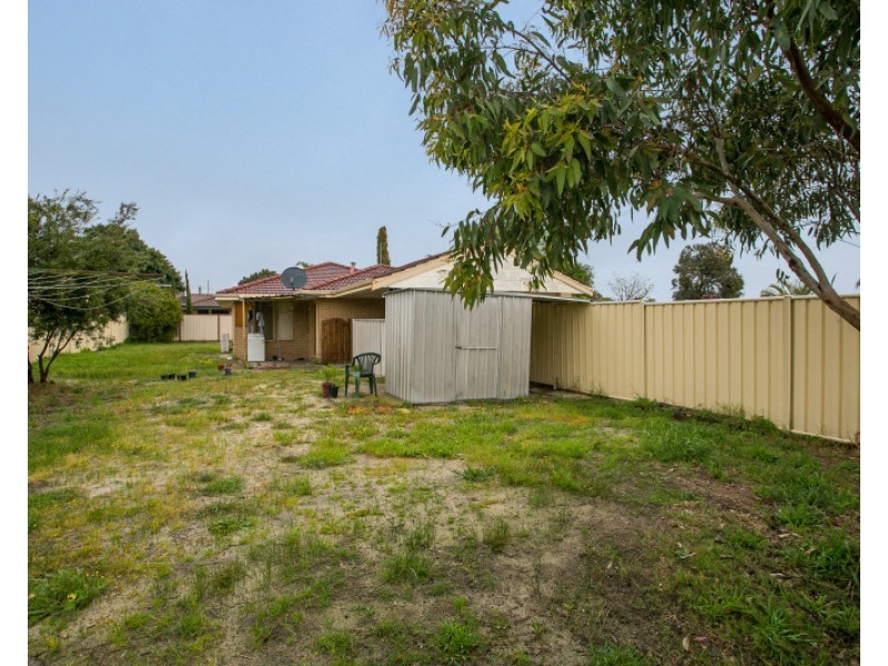 2 Jewel Court, Langford WA 6147