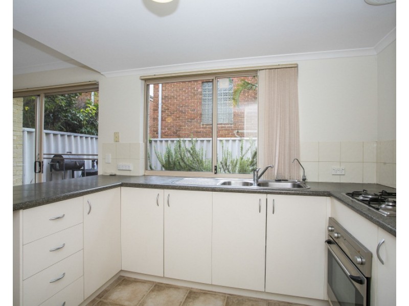 2/12 Melrose Street, Leederville WA 6007