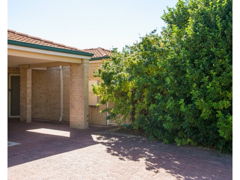 2/83 Station Street, Cannington WA 6107