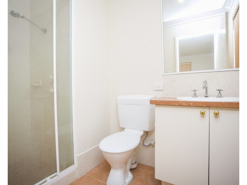 2/83 Station Street, Cannington WA 6107