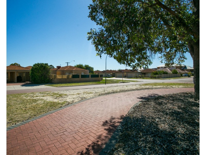 2/83 Station Street, Cannington WA 6107