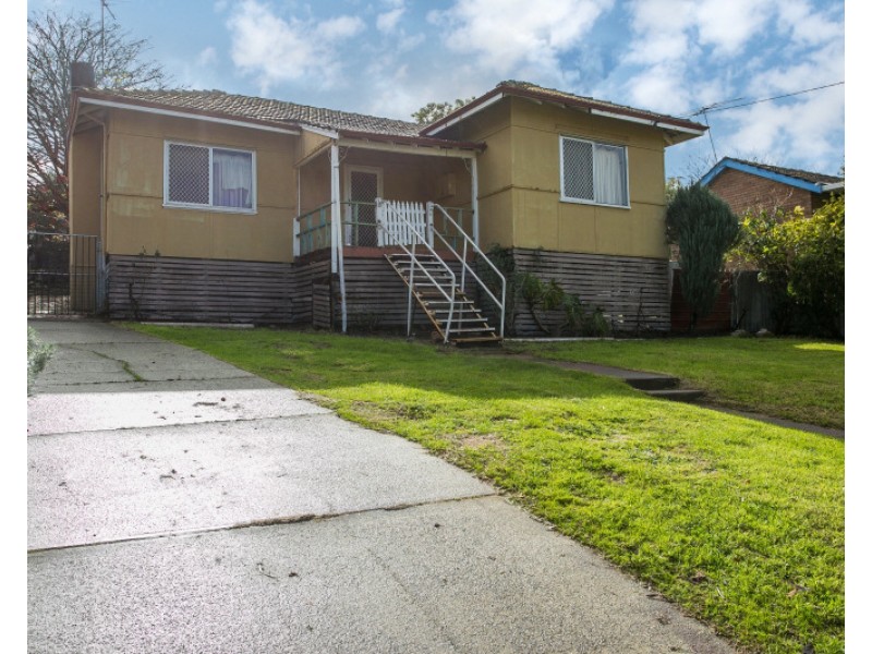 23 Beacham Crescent, Medina WA 6167