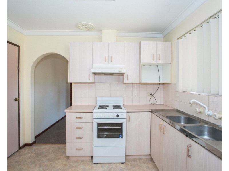 6 Edge Place, Dianella WA 6059