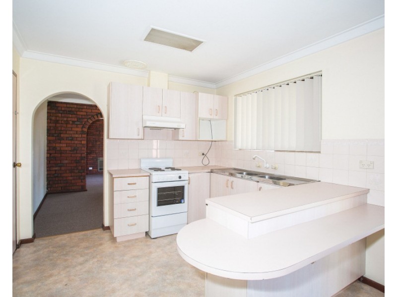 6 Edge Place, Dianella WA 6059