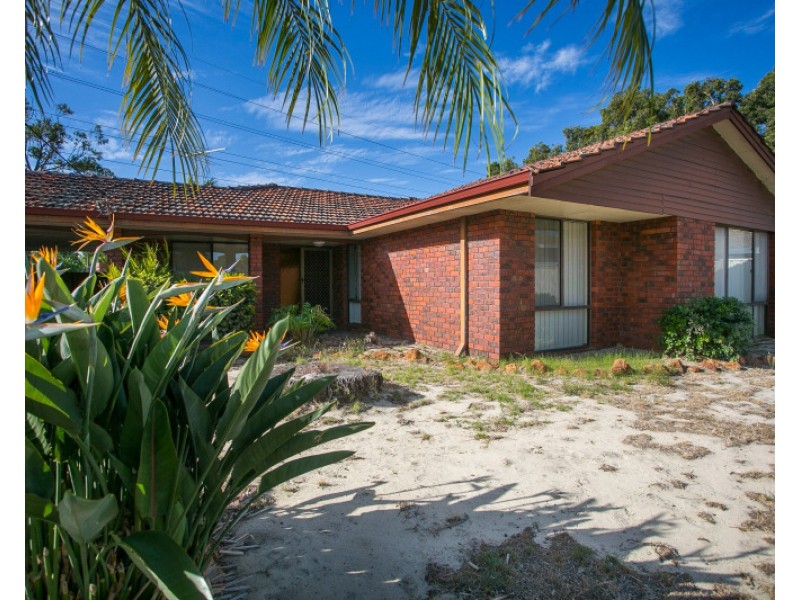 6 Edge Place, Dianella WA 6059