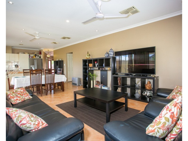 32 Marda Way, Nollamara WA 6061