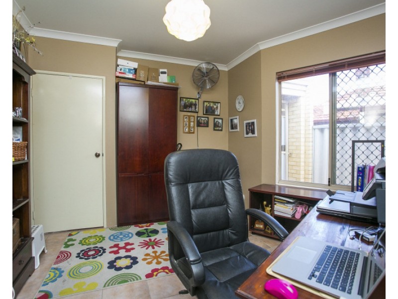32 Marda Way, Nollamara WA 6061