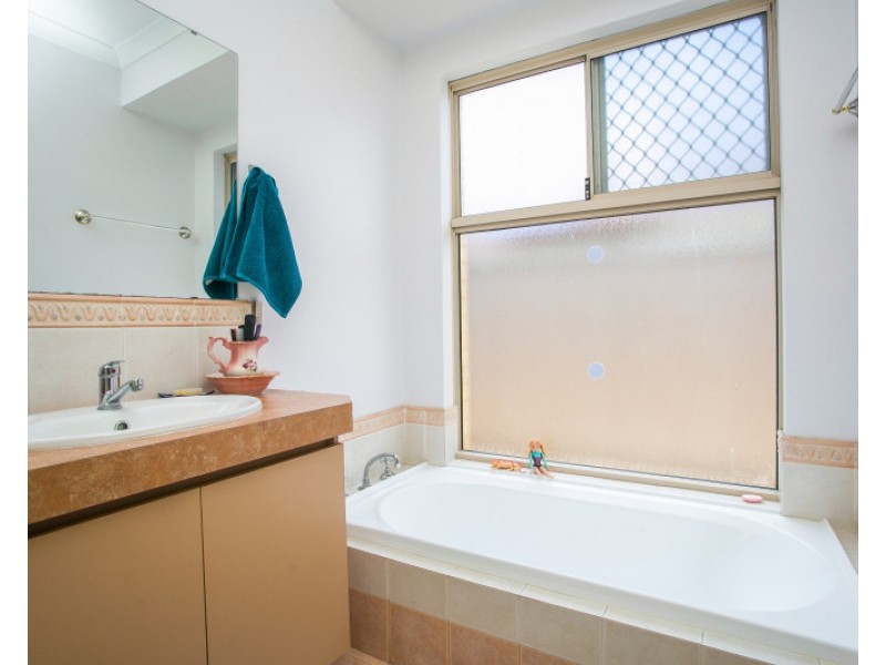32 Marda Way, Nollamara WA 6061