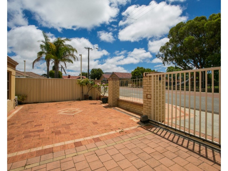 32 Marda Way, Nollamara WA 6061