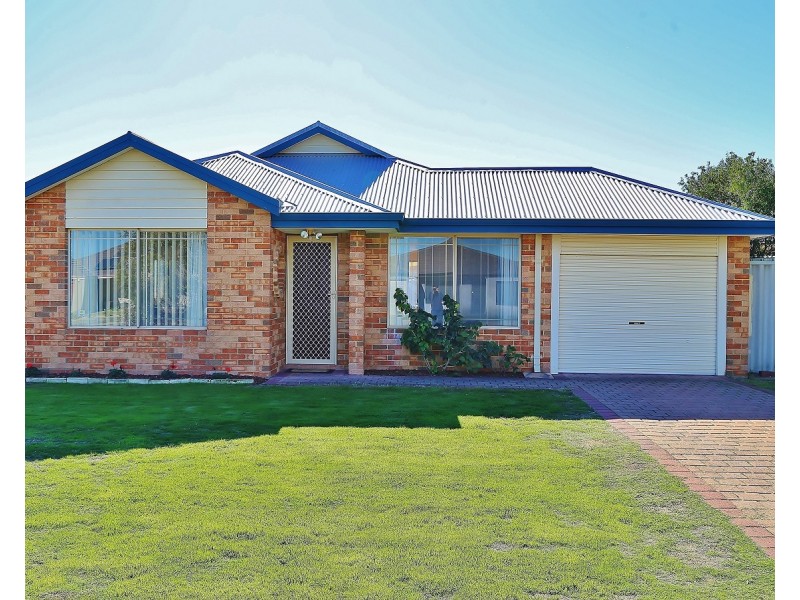 212 Patricia Street, Caversham WA 6055