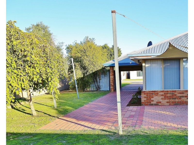 212 Patricia Street, Caversham WA 6055