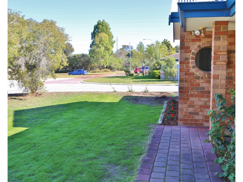 212 Patricia Street, Caversham WA 6055