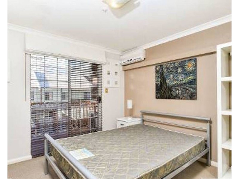 16/19 Little Shenton Lane, Northbridge WA 6003