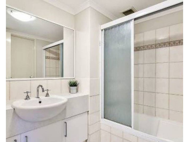 16/19 Little Shenton Lane, Northbridge WA 6003