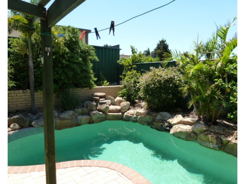 22 Marianne Way, Alexander Heights WA 6064