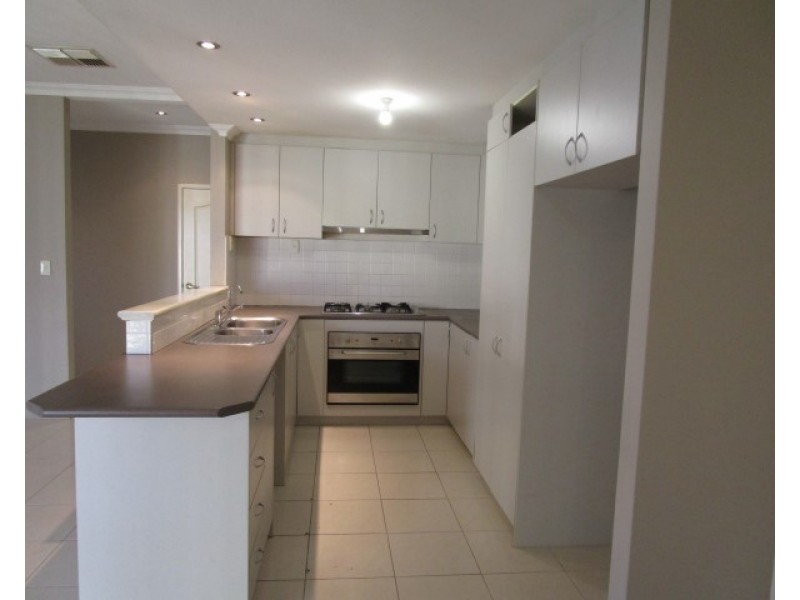 10 La Trobe Street, Landsdale WA 6065