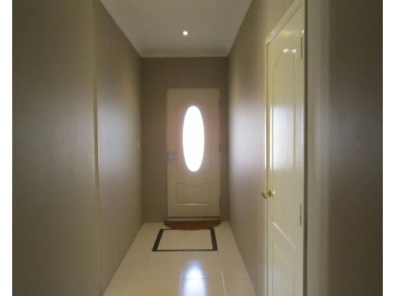 10 La Trobe Street, Landsdale WA 6065