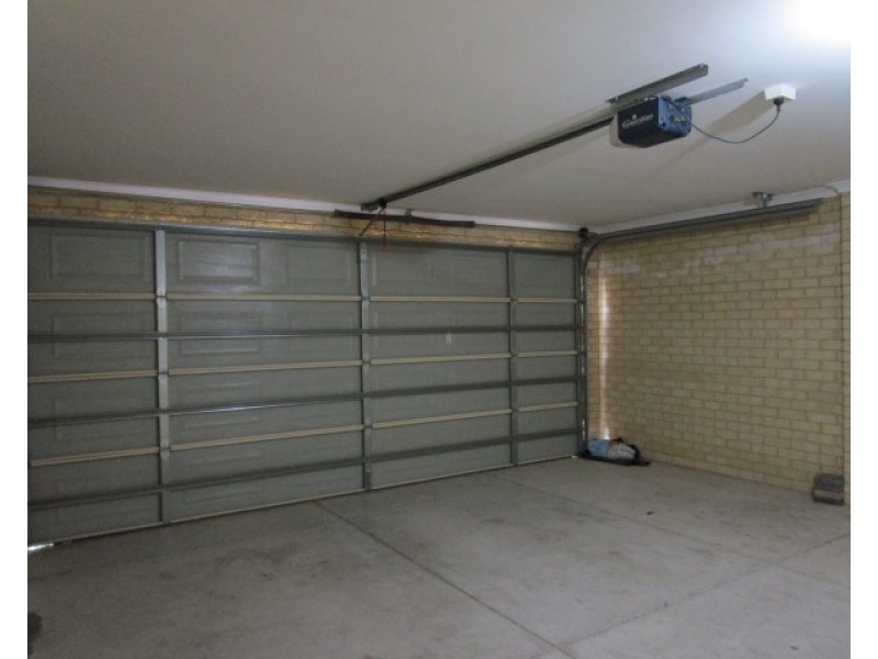 10 La Trobe Street, Landsdale WA 6065