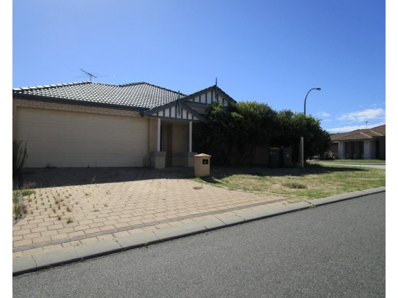 10 La Trobe Street, Landsdale WA 6065