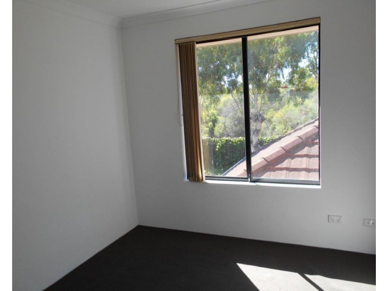 24/20 Gochean Avenue, Bentley WA 6102