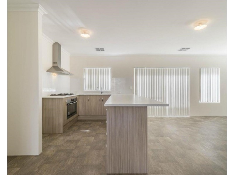 6 Scrubwren Circuit, Alkimos WA 6038